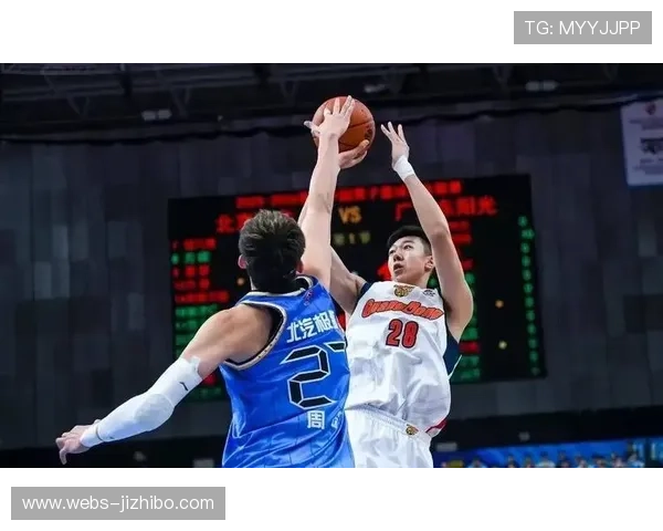 曾凡博闪耀全场,北京队攻防两端压制广东取大胜